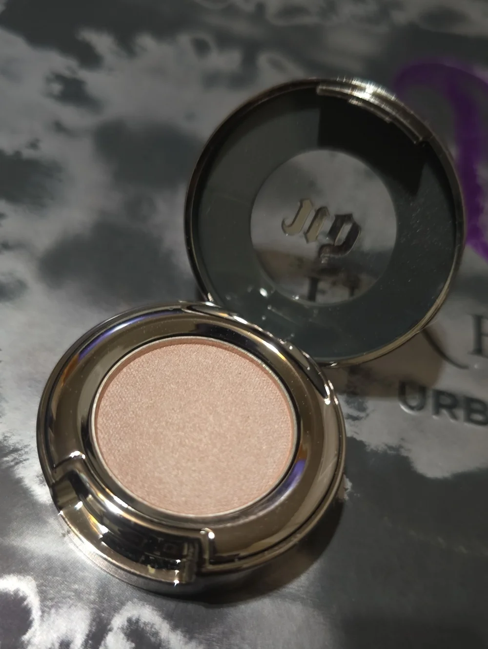 🧚‍♀️SELLOUT Urban Decay DISCONTINUED Eyeshadow Single NWOBOX